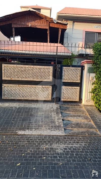 One Kanal Bungalow For Sale One Kanal Bungalow For Sale