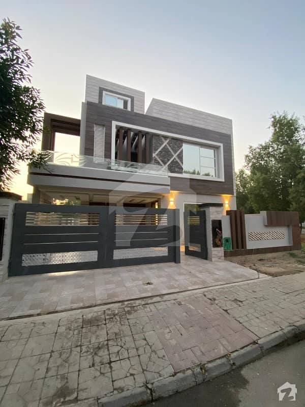 10 Marla Self Constructed Marvelous Bungalow For Sale In Bahria Town