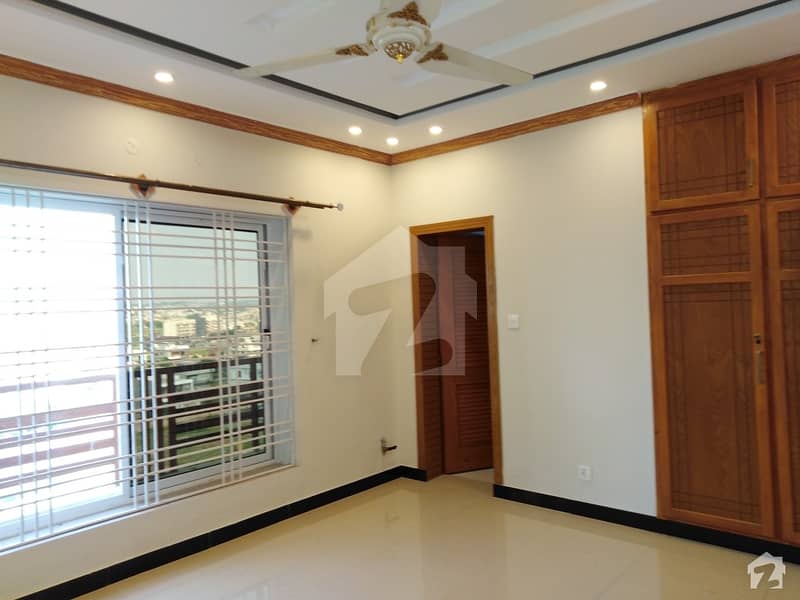 Upper Portion In DHA Defence For Rent