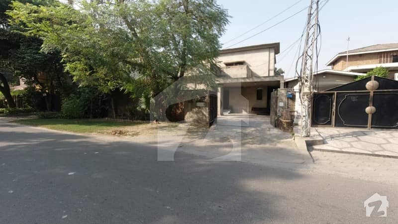 Magnificent 1 Kanal House For Sale In B Block Nisar Road Cantt Lahore