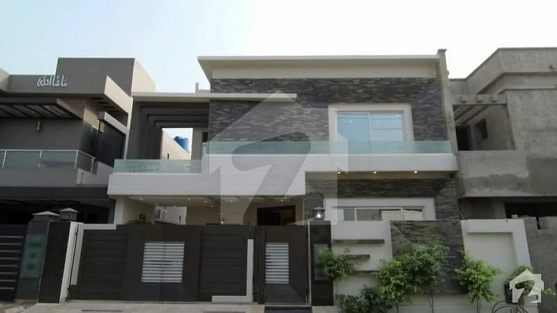 10 Marla Brand New House For Sale In Paragon City Lahore