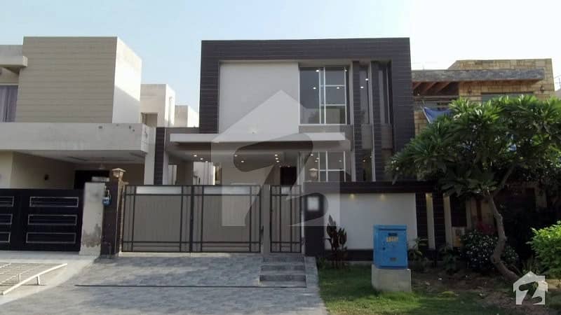 10 Marla Bungalow For Sale In DHA Phase 8 Ex Air Avenue Lahore