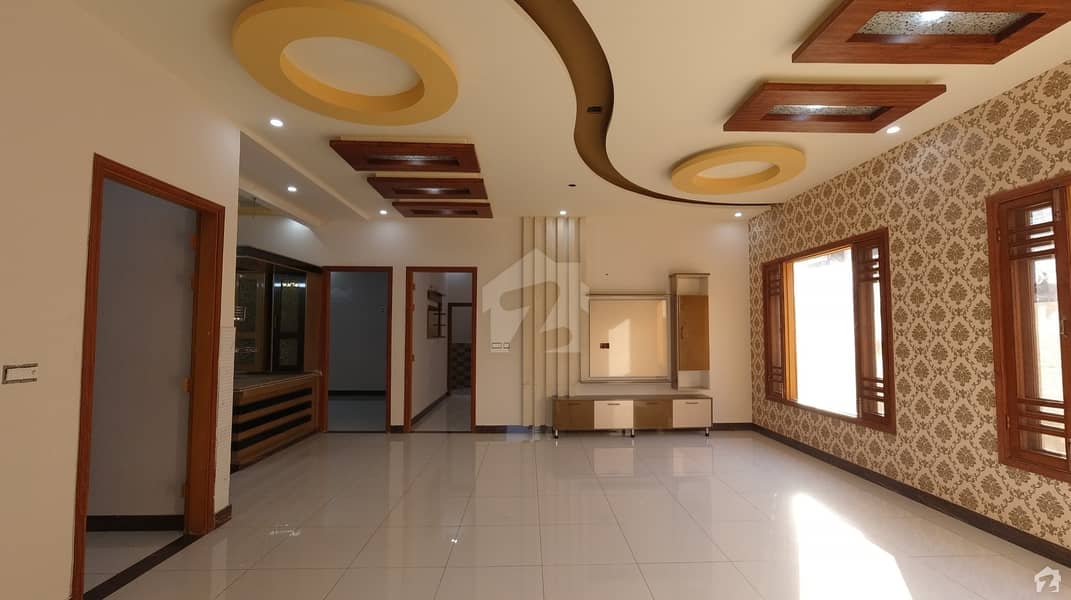 2520  Square Feet House In Gulistan-E-Jauhar For Sale