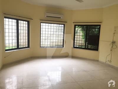 F-7-3 Beautiful House 2 Kanal 5 Bedroom Drawing Dining Lush Green Lawn F-7-3 Beautiful House 2 Kanal 5 Bedroom Drawing Dining Lush Green Lawn