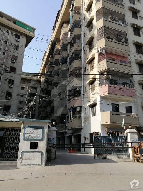فریرے ٹاؤن کراچی میں 2 کمروں کا 5 مرلہ فلیٹ 55 ہزار میں کرایہ پر دستیاب ہے۔