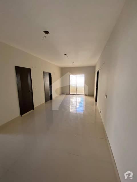 1600  Square Feet Conner Flat In University Road Is Best Option