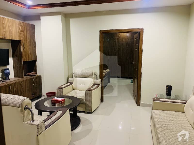 Furnished Room Available On Daily  Weekly Basis For Rent
