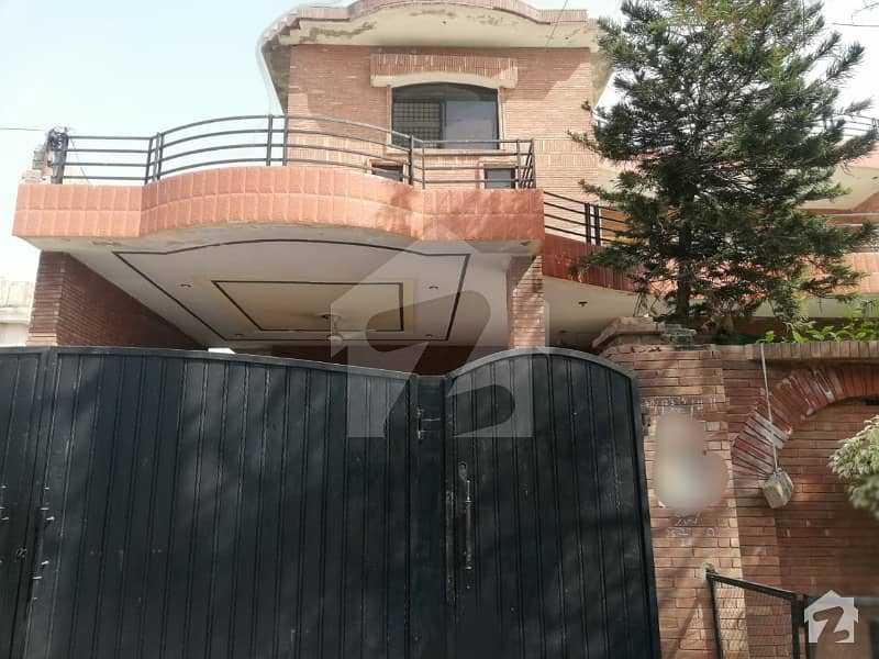 Stunning 1 Kanal House In Mustafa Town Available For Sale