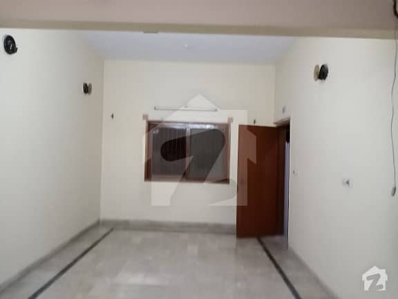 Gulshan-E-Iqbal Town 1080 Square Feet Lower Portion Up For Rent