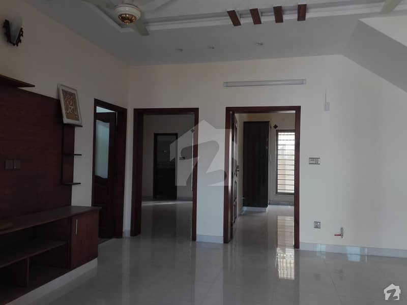 10 Marla House Situated In Askari 13 For Sale
