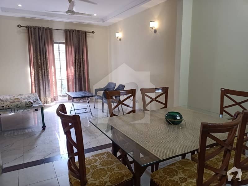 ڈیوائن گارڈنز لاہور میں 3 کمروں کا 8 مرلہ مکان 1.7 کروڑ میں برائے فروخت۔