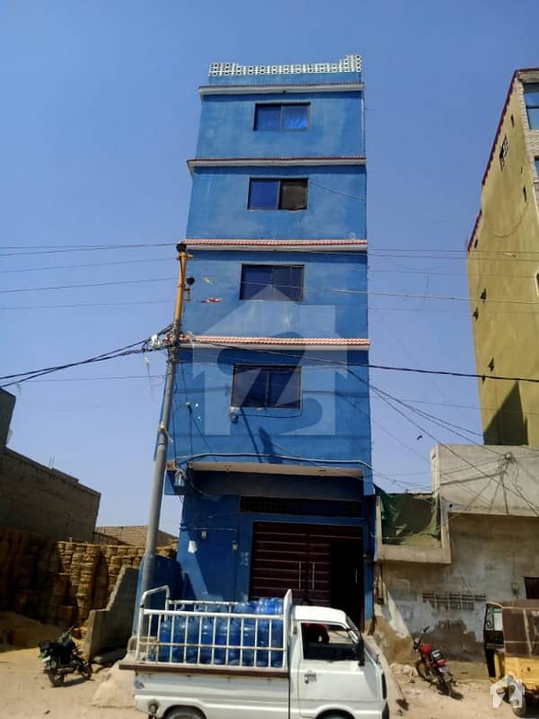 کیماڑی ٹاؤن کراچی میں 4 کمروں کا 3 مرلہ فلیٹ 90 لاکھ میں برائے فروخت۔