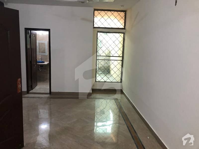 1 Kanal Lower Portion For Rent