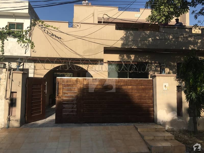 DHA Defence 10 Marla House Up For Rent