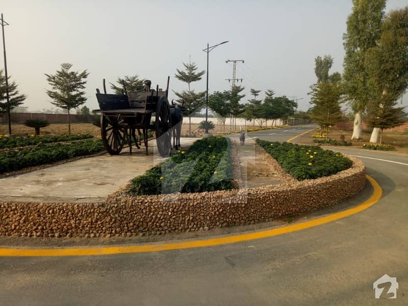 برکی روڈ کینٹ لاہور میں 1 کنال زرعی زمین 40 لاکھ میں برائے فروخت۔