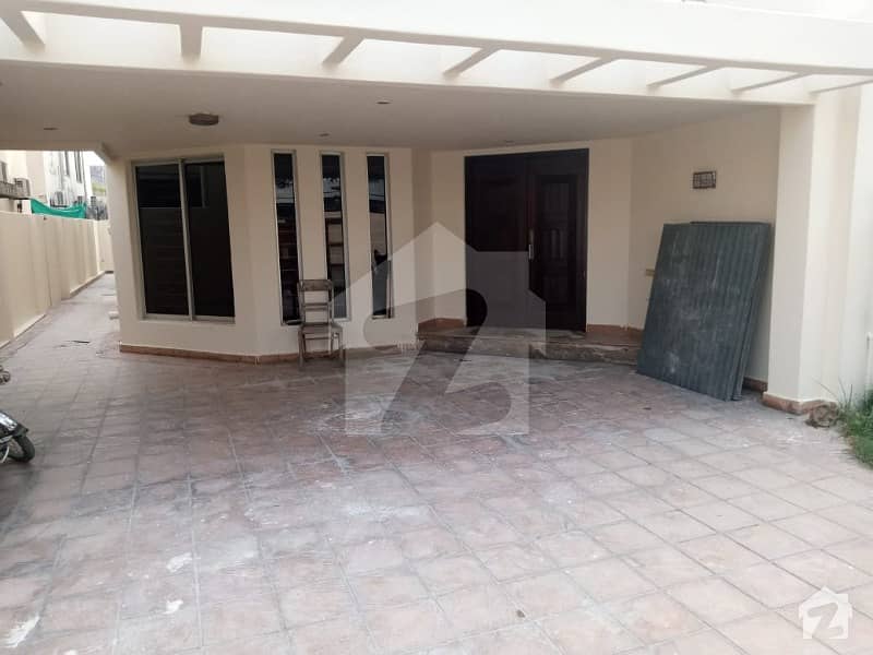 4500  Square Feet House Situated In Dha Defence For Rent