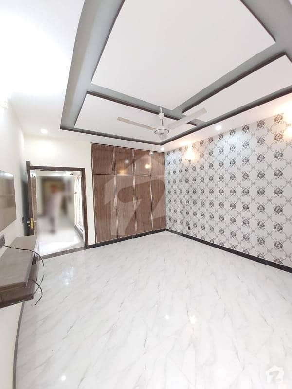 10 Marla Brand New Upper Portion For Rent In Nashemaneiqbal Facing Wapda