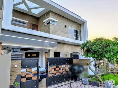 Block H 10 Marla Brand New House Luxury House For Sale Block H 10 Marla Brand New House Luxury House For Sale