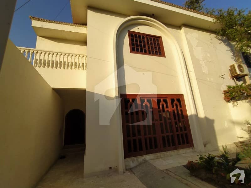 250 Yard Town House Available For Rent In Clifton Karachi