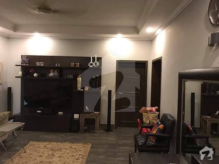 ڈی ایچ اے فیز 4 - بلاک ڈبل جی فیز 4 ڈیفنس (ڈی ایچ اے) لاہور میں 5 کمروں کا 10 مرلہ مکان 2.5 کروڑ میں برائے فروخت۔