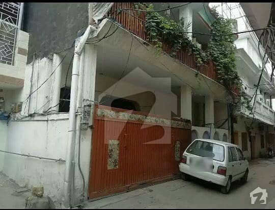 پشاور روڈ راولپنڈی میں 6 کمروں کا 6 مرلہ مکان 85 لاکھ میں برائے فروخت۔