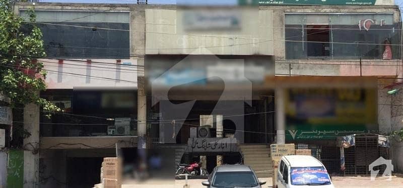 چونگی نمبر 22 روڈ راولپنڈی میں 2 مرلہ دکان 40 لاکھ میں برائے فروخت۔