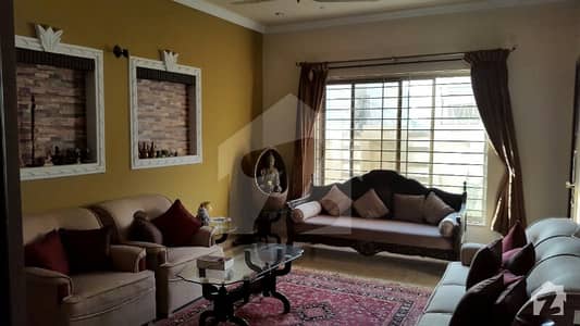 1800 Square Feet House Is Available For Sale In G-13 1800 Square Feet House Is Available For Sale In G-13
