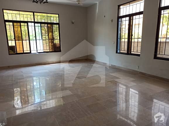 350 Yards Corner House Is Available For Rent