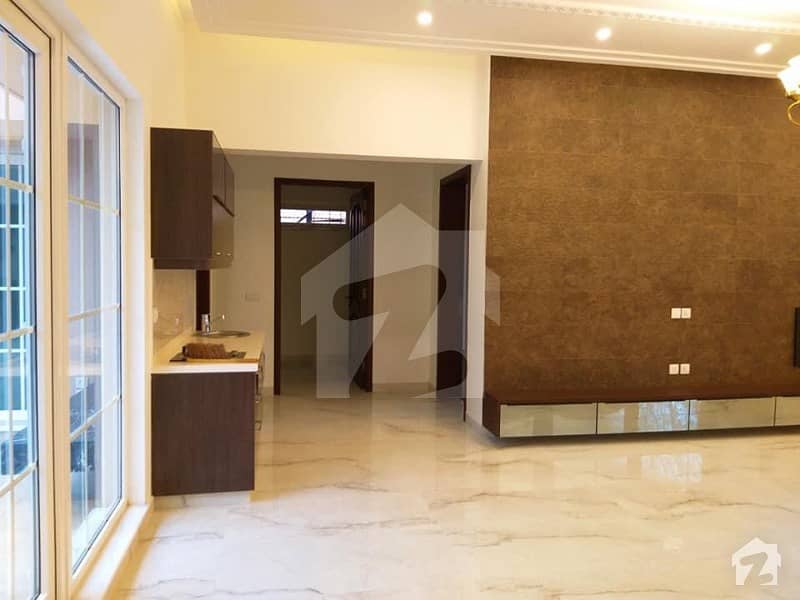 1 Kanal Upper Portion Is Available For Rent Near Jalal Sons And Al Fatah