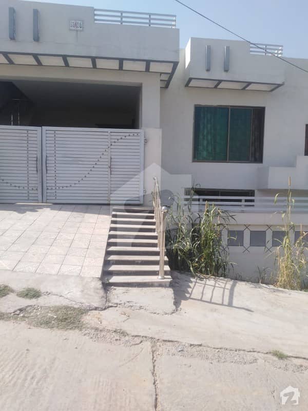 2250  Square Feet House In Simly Dam Road For Sale