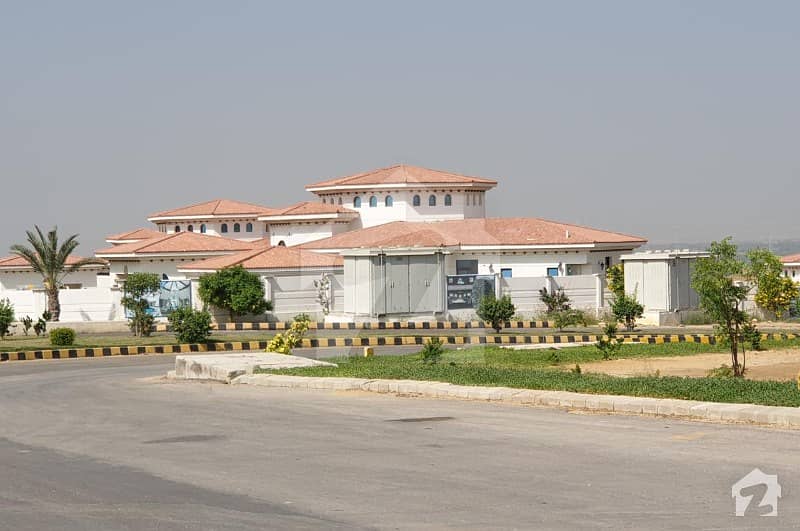 2500 Yards Farm House Available For Sale In Dha City Karachi