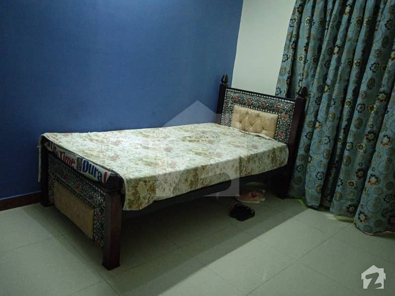 Fully Furnished Room For Rent In House Only For Girls