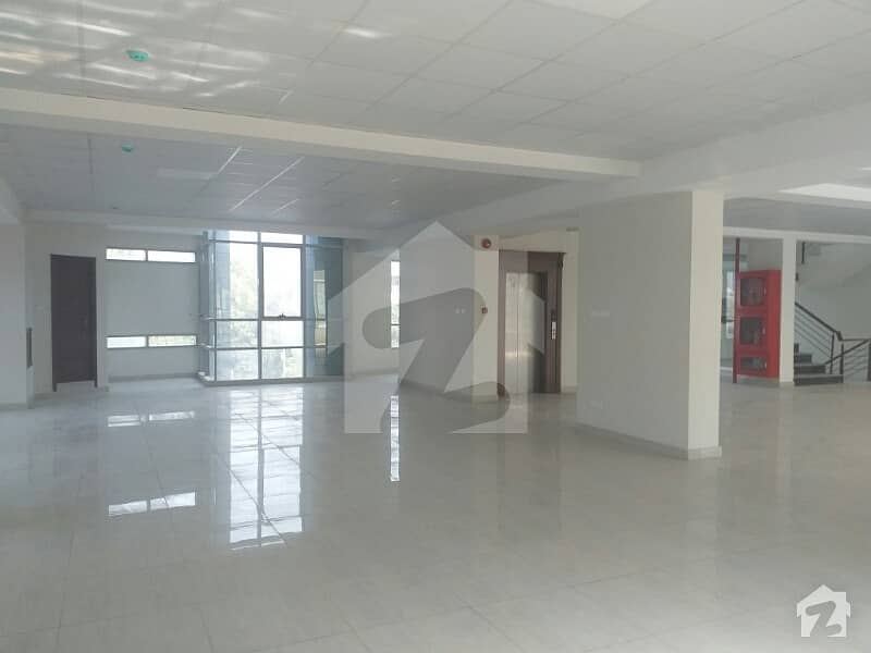 3000sqft space available for rent in F-7 Markaz