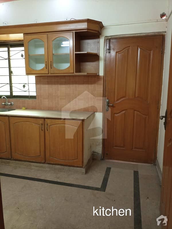 8 Marla Lower Portion For Rent In Ali Park Lahore