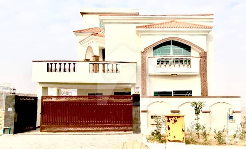 10 Marla Designer House For Sale In Bahria Town Phase 8