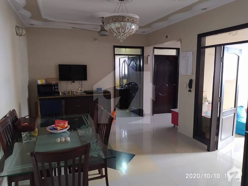 1100  Square Feet Flat Is Available In Khudadad Colony