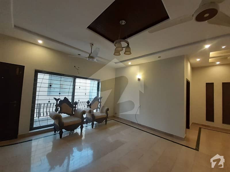 1 Kanal Stylish House For Rent Dha Phase 1