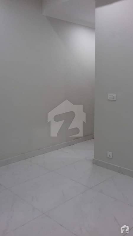 Lift Plaza 2 Bed Flat Available For Rent