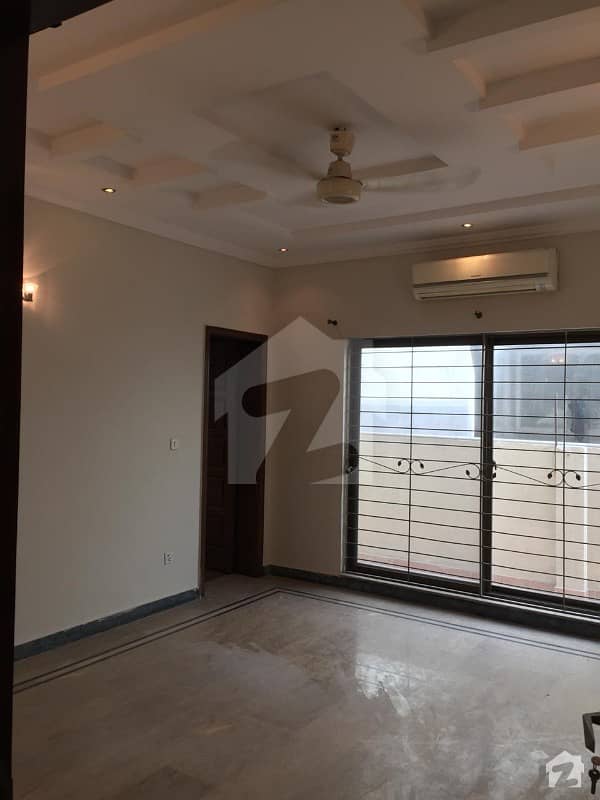 1 Kanal Bungalow For Sale Prime Location Dha