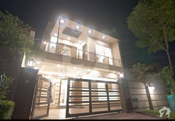 بحریہ ٹاؤن فیز 2 بحریہ ٹاؤن راولپنڈی راولپنڈی میں 5 کمروں کا 10 مرلہ مکان 2.95 کروڑ میں برائے فروخت۔