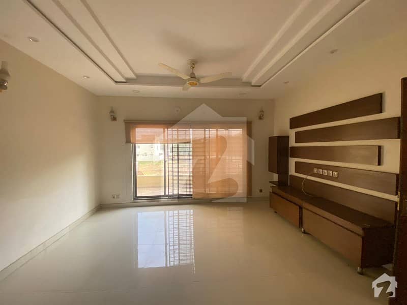 Excellent Location 10 Marla Luxury House Is Available For Rent