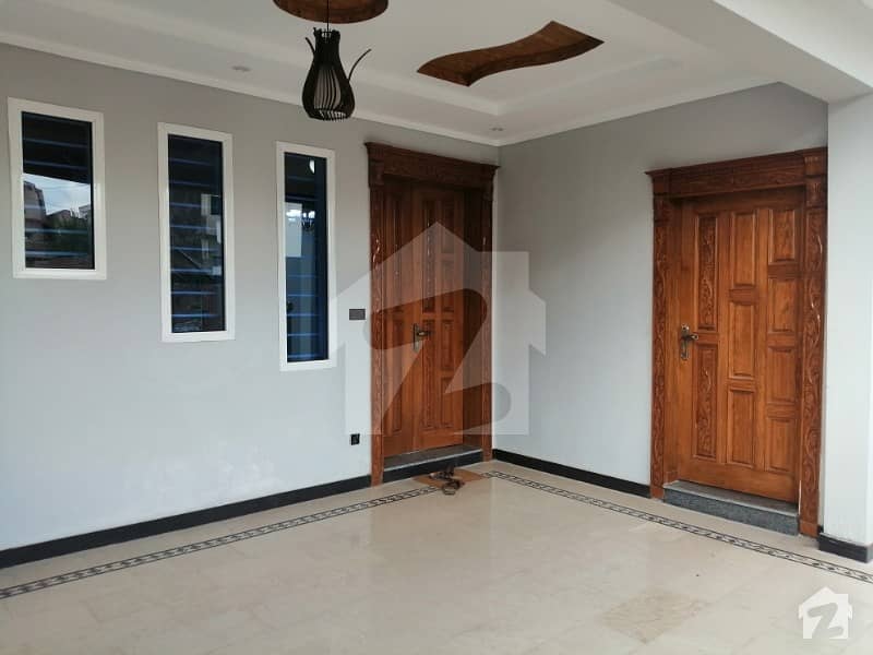 30x60 Beautiful House For Sale In G-13