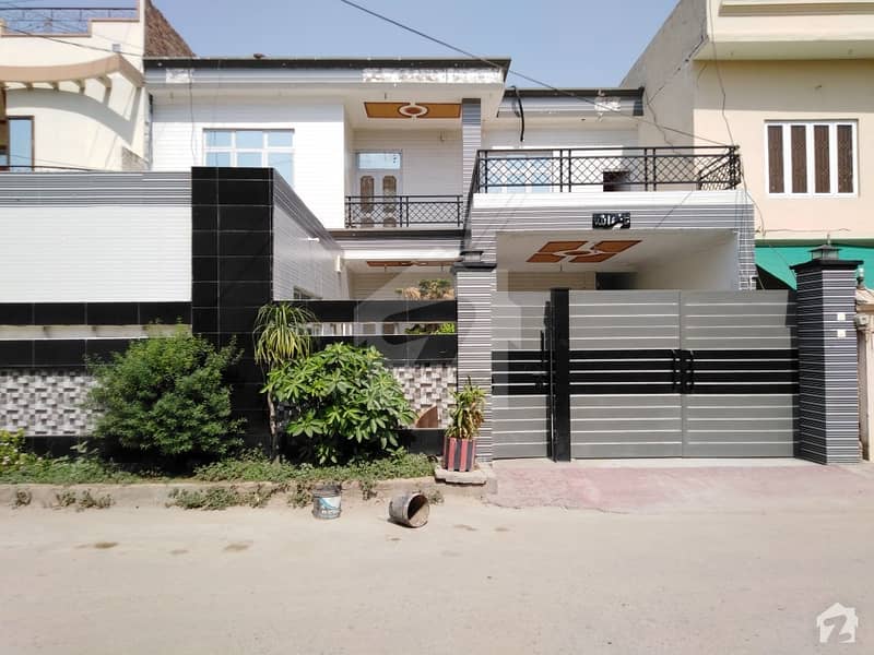 House Of 10 Marla In Khan Village For Sale