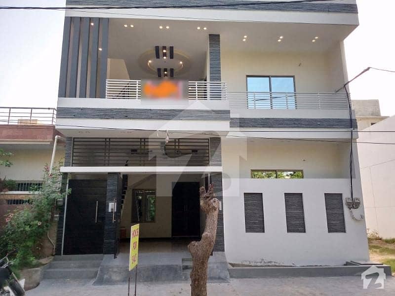 گلشنِ معمار - سیکٹر ایکس گلشنِ معمار گداپ ٹاؤن کراچی میں 6 کمروں کا 8 مرلہ مکان 2.5 کروڑ میں برائے فروخت۔