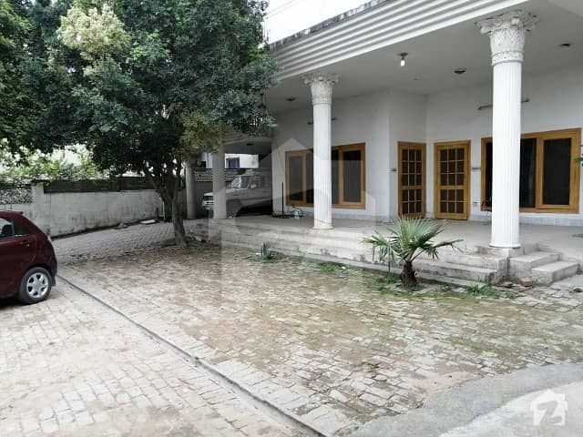 9000  Square Feet House In Adiala Road For Rent