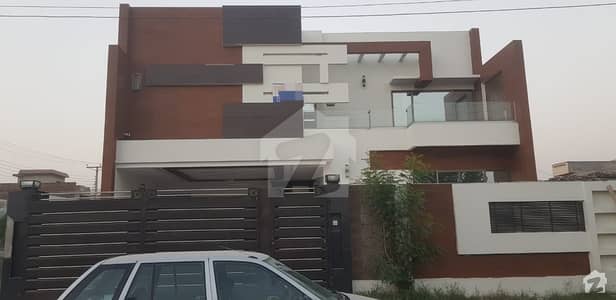 دیگر سرگودھا میں 12 مرلہ مکان 2 کروڑ میں برائے فروخت۔ دیگر سرگودھا میں 12 مرلہ مکان 2 کروڑ میں برائے فروخت۔