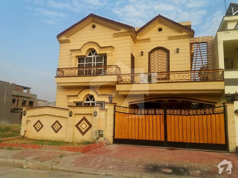 10 Marla House For Sale in Bahria Town Rawalpindi Phase 8 Block F1