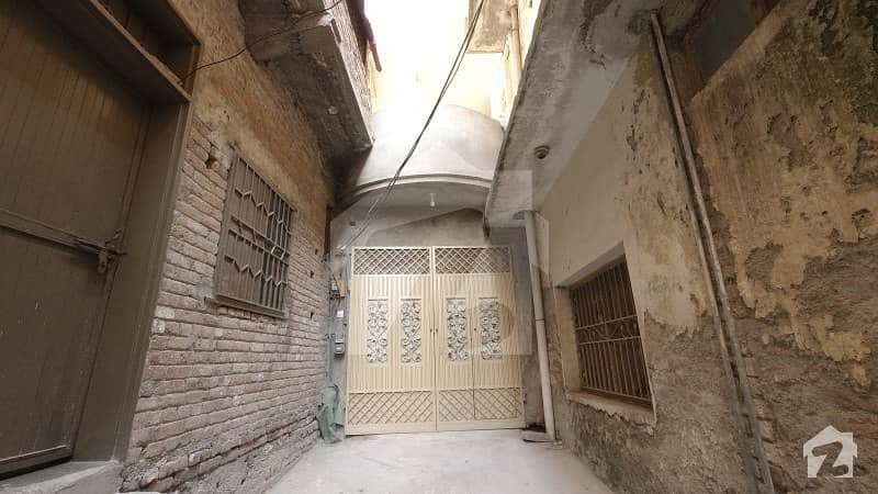 Perfect Family Home Sized 3.5 Marlas In Tipu Road Rawalpindi