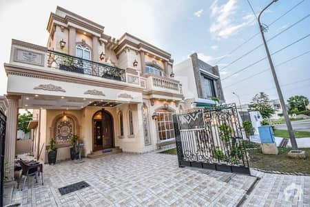 Spanish Designed Kanal Luxurious House For Sale Spanish Designed Kanal Luxurious House For Sale