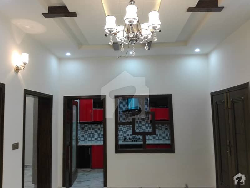 جوبلی ٹاؤن ۔ بلاک ڈی جوبلی ٹاؤن لاہور میں 4 کمروں کا 7 مرلہ مکان 50 ہزار میں کرایہ پر دستیاب ہے۔